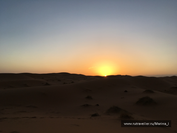 photo 1596216