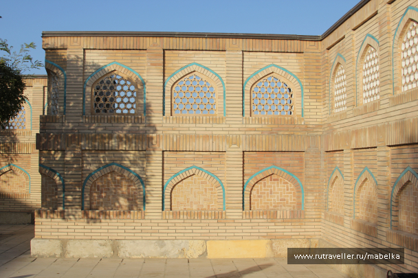 photo 1573344