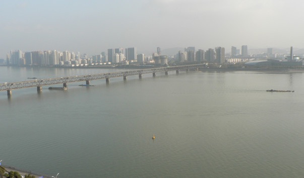 P1200897