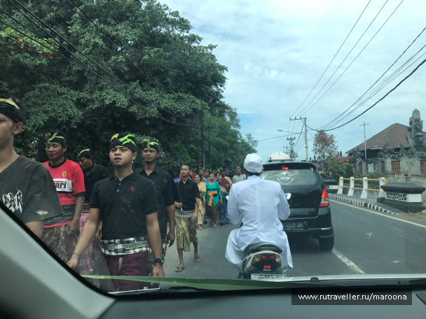 photo 1411635