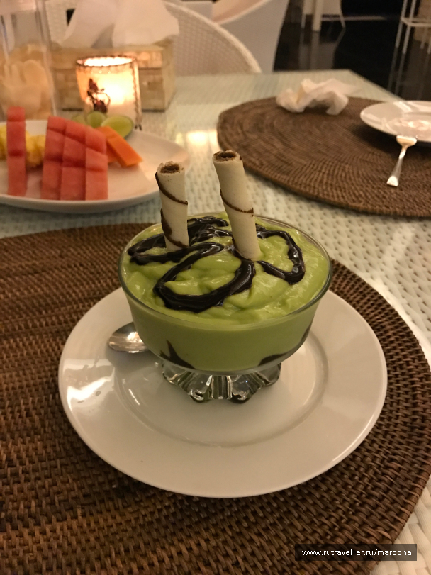 photo 1411636