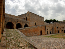 Крепость Неокастро