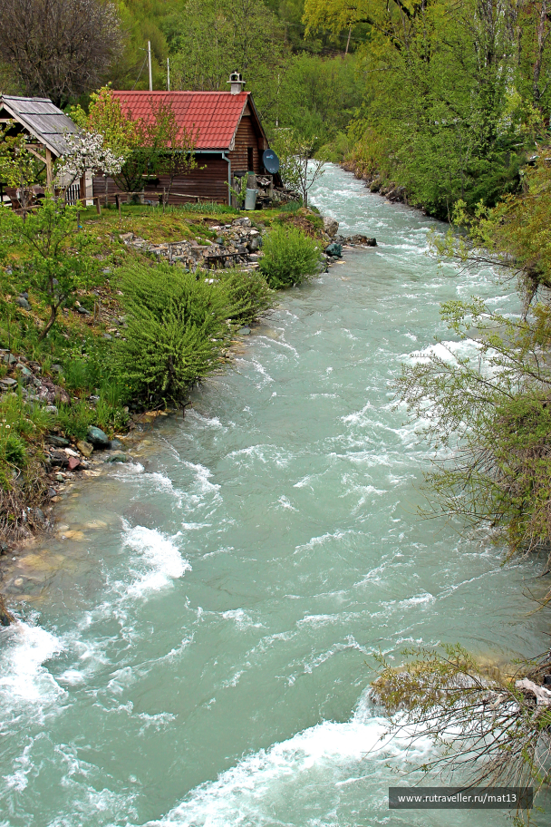 photo 2047579