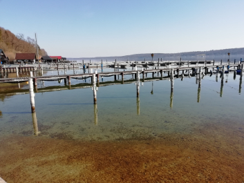photo 1827641