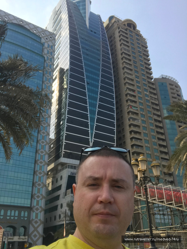 photo 1604169