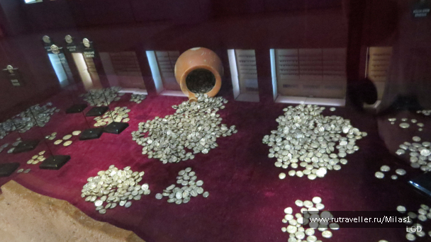 photo 1563649