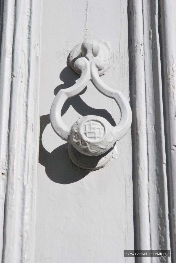 photo 1588195