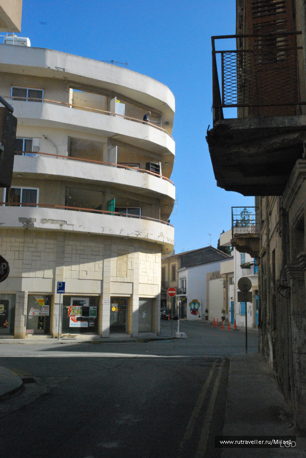 photo 1588378