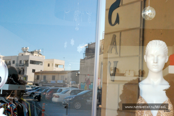 photo 1588630