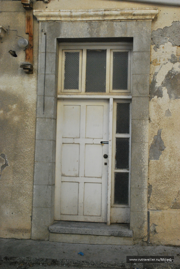 photo 1588672
