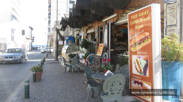 photo 1589251
