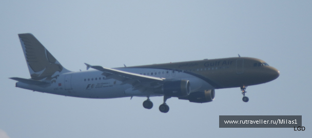 photo 1589302