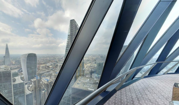MaryAxe inside24_38_