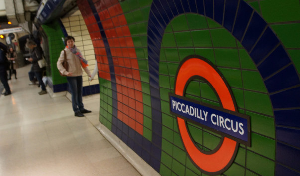 PiccadillyCircus4