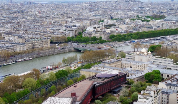 Paris Eifel on top16