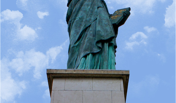 Paris Liberty1