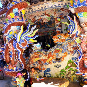 Мозаичная пагода Линь Фуок в Далате Pagoda Linh Phuoc Dalat Vietnam