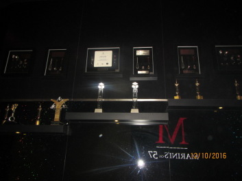 photo 1423728