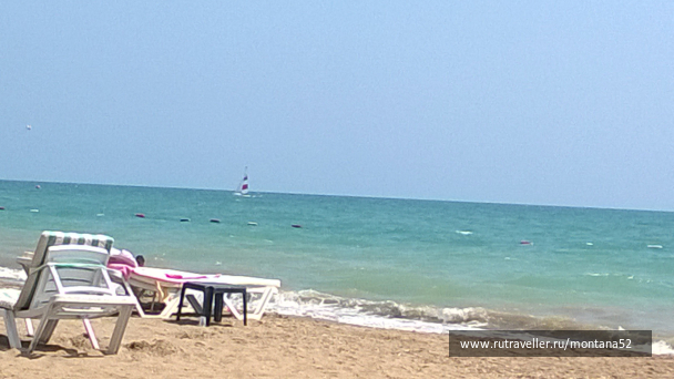 photo 1348932