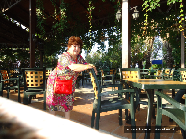 photo 1348951
