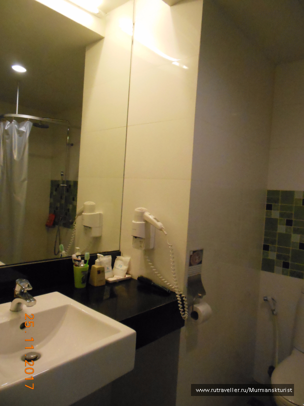 photo 1597416