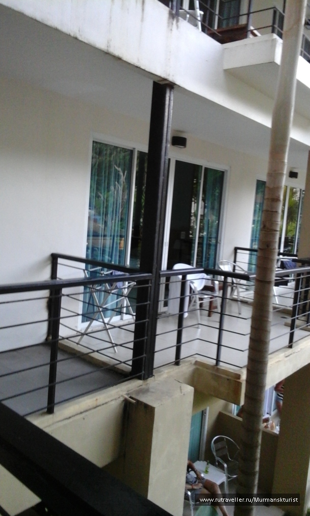 photo 1597430