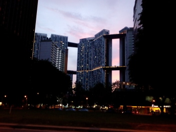 photo 1485365