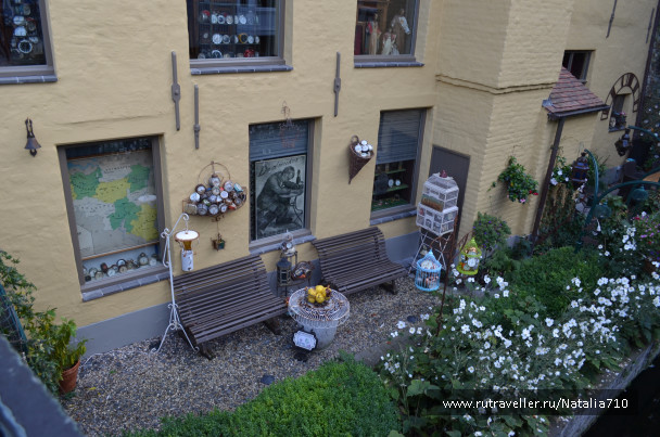 photo 1551250
