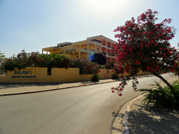 photo 1440961