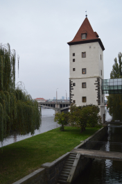 photo 1404129