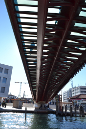 photo 1404856