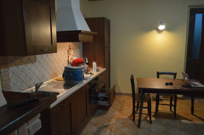 photo 1411480