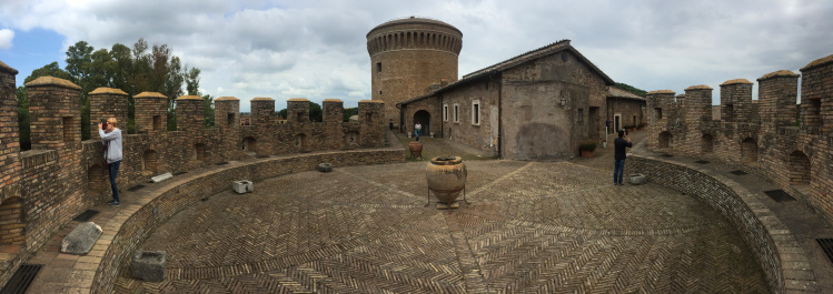 photo 1664571