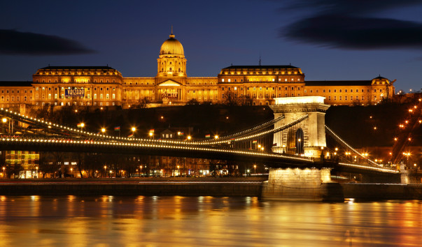 Будапешт. Королевский дворец и мост Сечени