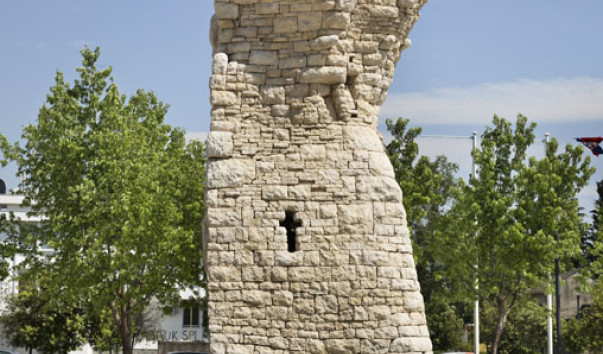 Чаплина. Памятник Свободы. Босния и Герцеговина