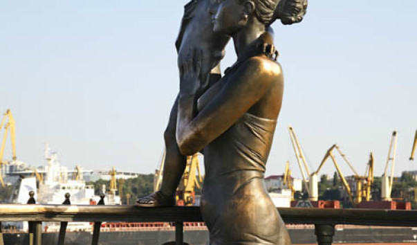 Одесса. Памятник жене моряка «Морячка». Украина