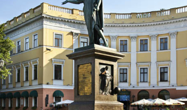 Одесса. Памятник герцогу де Ришелье (Бронзовый Дюк). Украина