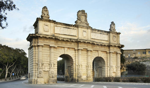 Ворота Porte des Bombes во Флориане