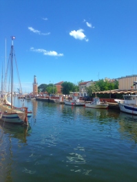 photo 1645192