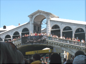 photo 1546679