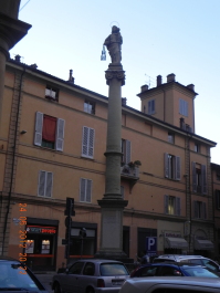 photo 1584763