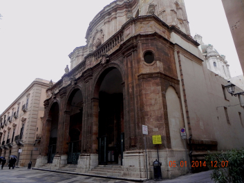 photo 1635987