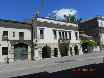 photo 1764637