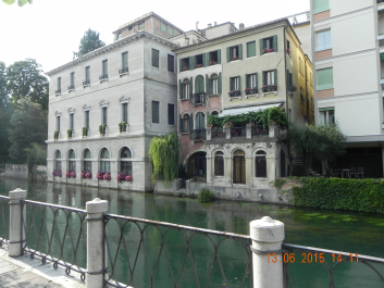 photo 1799878