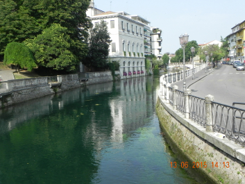 photo 1886202