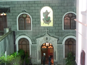 photo 1586191