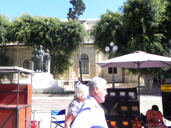 photo 1532817