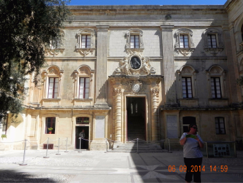 photo 1629828