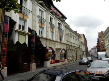 photo 1611938