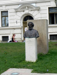 photo 1624568